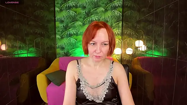 Snapshot of NikaGentle chatting on 12-18-24, 06:21 NikaGentle online show from 12-18-24, 06:21
