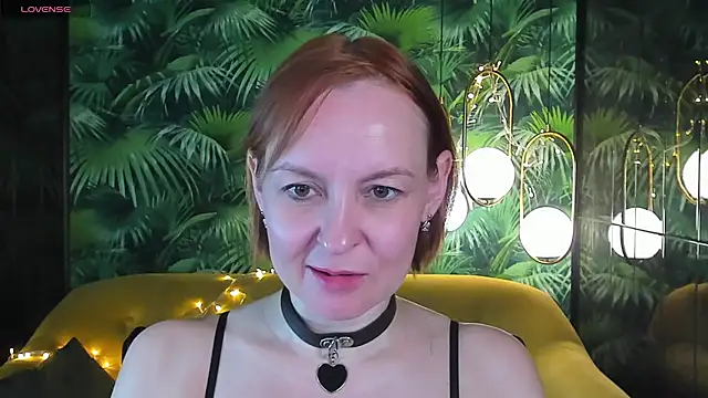 Snapshot of NikaGentle chatting on 01-03-25, 11:46 NikaGentle online show from 01-03-25, 11:46