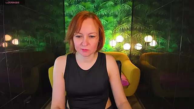 Snapshot of NikaGentle chatting on 01-08-25, 08:27 NikaGentle online show from 01-08-25, 08:27