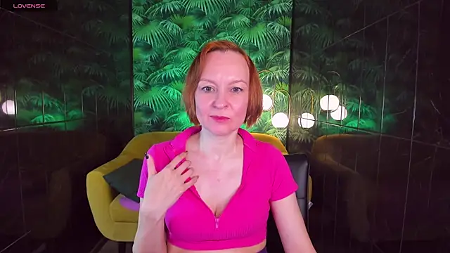 Snapshot of NikaGentle chatting on 01-10-25, 05:58 NikaGentle online show from 01-10-25, 05:58
