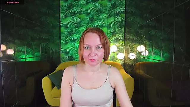 Snapshot of NikaGentle chatting on 01-11-25, 05:52 NikaGentle online show from 01-11-25, 05:52