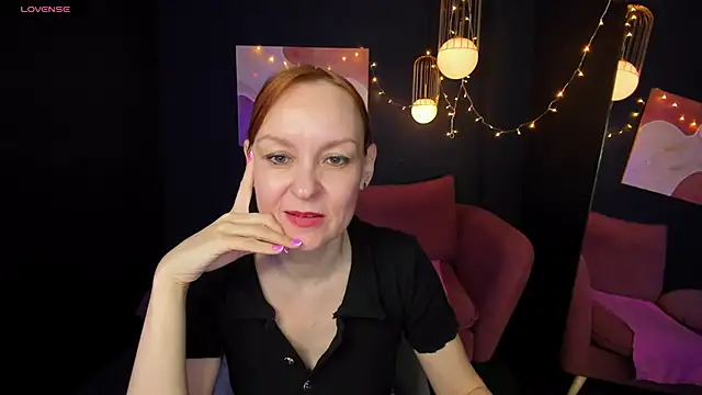 Snapshot of NikaGentle chatting on 02-09-25, 11:36 NikaGentle online show from 02-09-25, 11:36