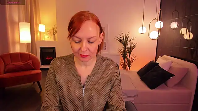 Snapshot of NikaGentle chatting on 02-21-25, 11:33 NikaGentle online show from 02-21-25, 11:33