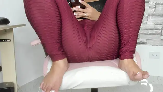 Snapshot of hot-timefun chatting on 01-05-25, 02:49 hot-timefun online show from 01-05-25, 02:49