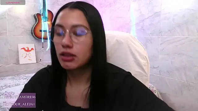 LauraRuiz1 online show from 06-05-26, 10:48