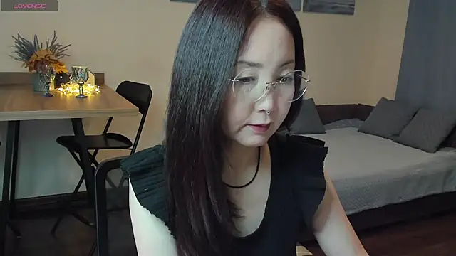 AvroraSakura online show from 12-14-24, 01:38