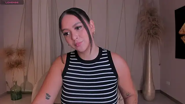 ToriCrossX online show from 09-13-25, 12:38