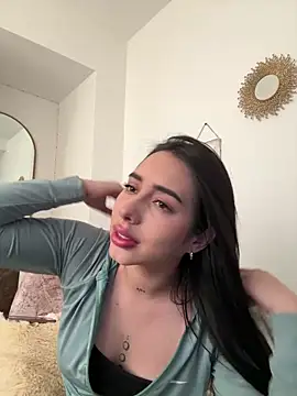 Snapshot of isabella_jade chatting on 11-05-25, 01:33 isabella jade online show from 11-05-25, 01:33