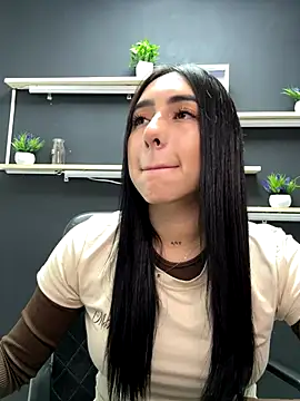 Snapshot of isabella_jade chatting on 11-17-25, 01:06 isabella jade online show from 11-17-25, 01:06