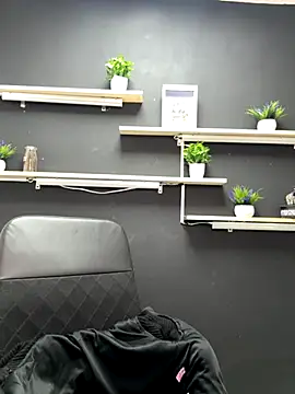 Snapshot of isabella_jade chatting on 11-26-25, 10:33 isabella jade online show from 11-26-25, 10:33