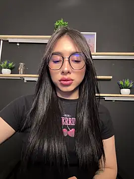 Snapshot of isabella_jade chatting on 12-04-25, 10:40 isabella jade online show from 12-04-25, 10:40