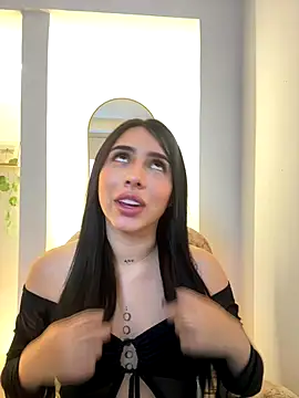 Snapshot of isabella_jade chatting on 12-20-25, 12:40 isabella jade online show from 12-20-25, 12:40