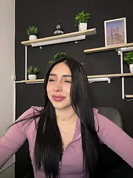 Snapshot of isabella_jade chatting on 02-11-26, 10:15 isabella jade online show from 02-11-26, 10:15