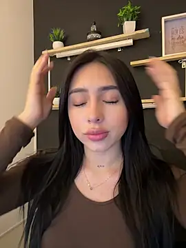 Snapshot of isabella_jade chatting on 02-12-26, 09:21 isabella jade online show from 02-12-26, 09:21