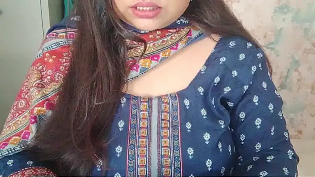 Snapshot of yoursnishaa chatting on 11-13-25, 08:13 yoursnishaa online show from 11-13-25, 08:13