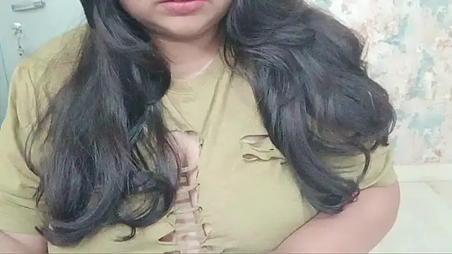 Snapshot of yoursnishaa chatting on 11-23-25, 02:28 yoursnishaa online show from 11-23-25, 02:28