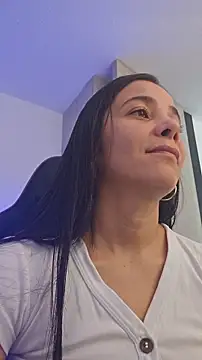 miaeyes online show from 11-14-25, 02:05