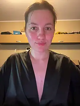 Nicole-Ray online show from 03-19-25, 08:34