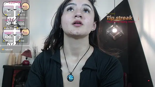 Snapshot of Perla_Campbell chatting on 12-12-24, 08:43 Perla Campbell online show from 12-12-24, 08:43