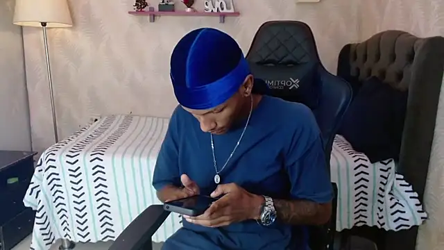 ManSant online show from 09-10-25, 02:39