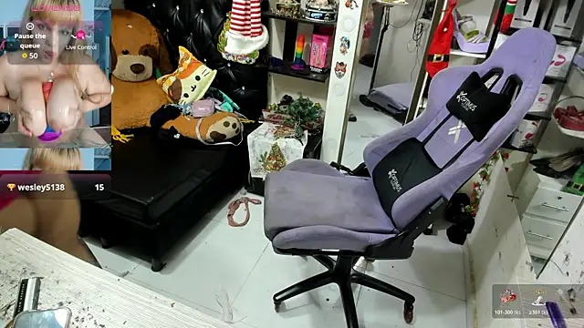 allsson queen online show from 12-14-25, 08:24