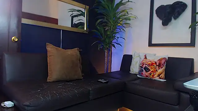 Snapshot of Markboyl chatting on 03-16-25, 06:44 Markboyl online show from 03-16-25, 06:44