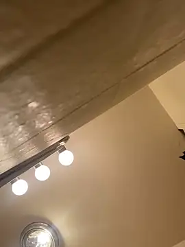 Snapshot of Greedy187nMs211 chatting on 12-14-25, 06:01 Greedy187nMs211 online show from 12-14-25, 06:01