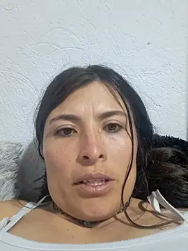 Snapshot of Alexandrasaenz chatting on 09-16-25, 01:39 Alexandrasaenz online show from 09-16-25, 01:39