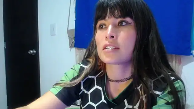 Snapshot of Alexandrasaenz chatting on 05-06-26, 02:19 Alexandrasaenz online show from 05-06-26, 02:19