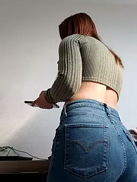 clara-francaise online show from 03-02-25, 02:10