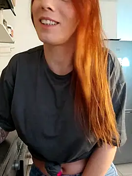 clara-francaise online show from 11-19-25, 03:34