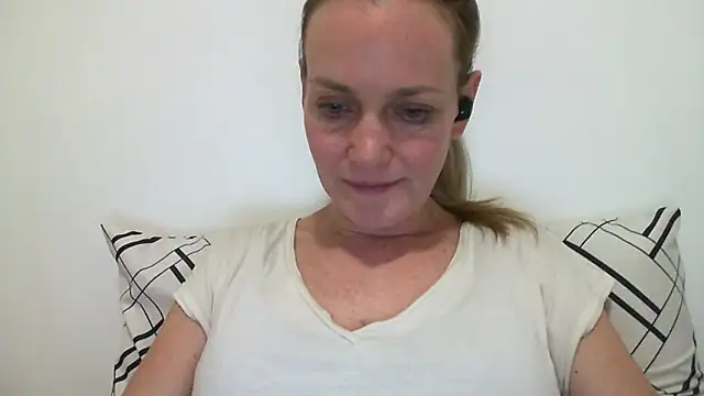 Annylove1 online show from 03-20-25, 11:34