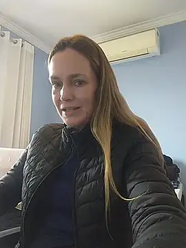 Annylove1 online show from 10-08-25, 04:15