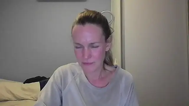 Annylove1 online show from 11-24-25, 12:10