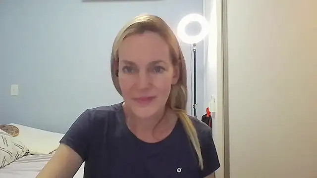 Annylove1 online show from 03-17-26, 05:16