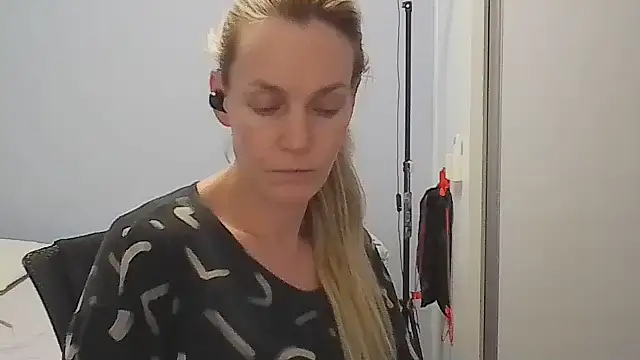 Annylove1 online show from 03-19-26, 11:53