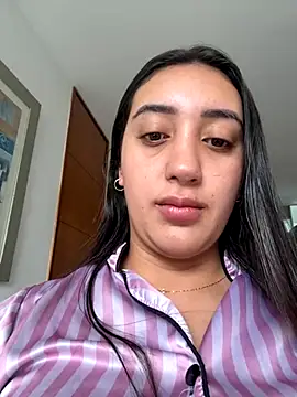 Hannahoff online show from 10-18-25, 04:08