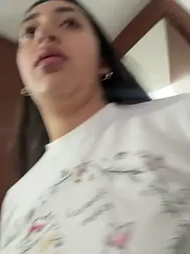 Hannahoff online show from 11-22-25, 07:13