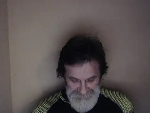 Snapshot of AlexNudo chatting on 01-28-25, 04:30 AlexNudo online show from 01-28-25, 04:30