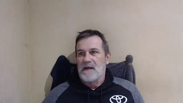 Snapshot of AlexNudo chatting on 09-21-25, 08:16 AlexNudo online show from 09-21-25, 08:16