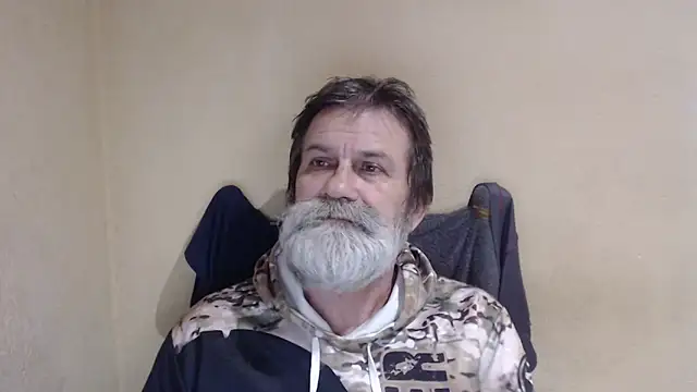 Snapshot of AlexNudo chatting on 12-04-25, 03:21 AlexNudo online show from 12-04-25, 03:21