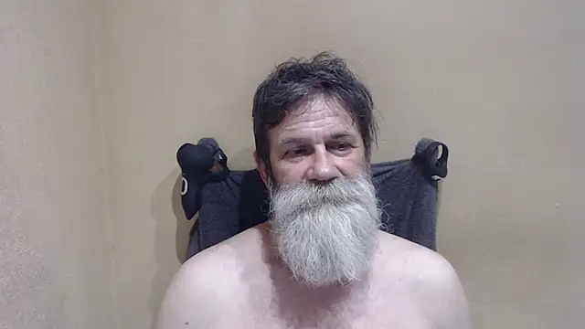 Snapshot of AlexNudo chatting on 06-24-26, 04:00 AlexNudo online show from 06-24-26, 04:00