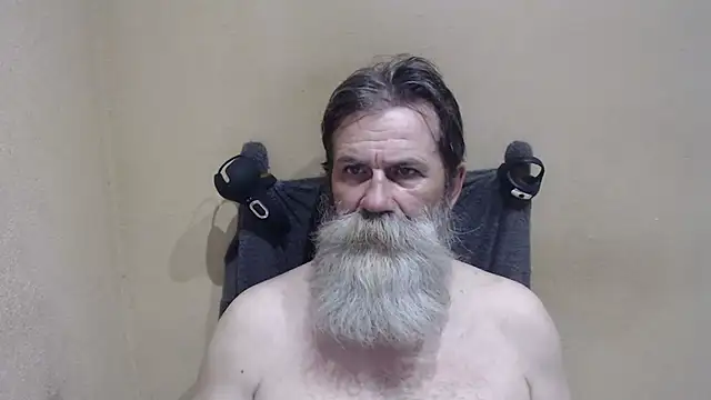 Snapshot of AlexNudo chatting on 07-28-26, 01:32 AlexNudo online show from 07-28-26, 01:32