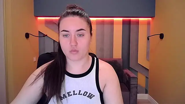 Roxie Bradley online show from 12-22-24, 07:11