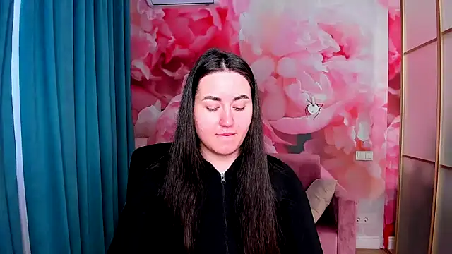 Roxie Bradley online show from 12-26-24, 07:03