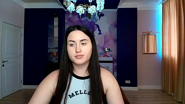 Roxie Bradley online show from 02-10-25, 09:58