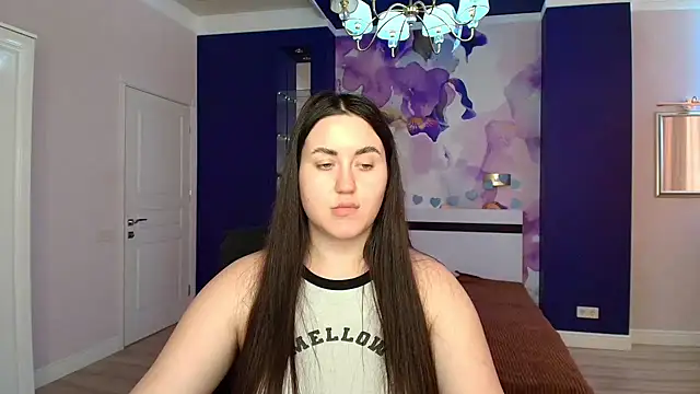 Roxie Bradley online show from 02-18-25, 10:16