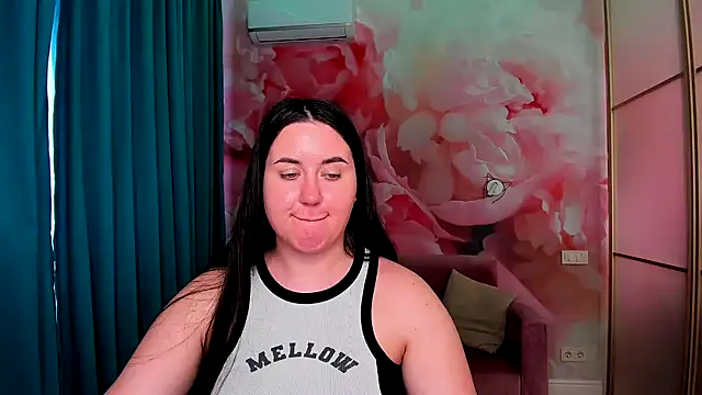 Roxie Bradley online show from 03-10-25, 10:04