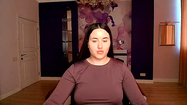 Roxie Bradley online show from 03-18-25, 09:52