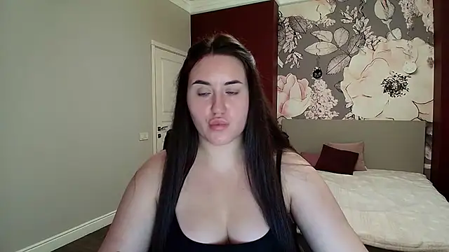 Roxie Bradley online show from 09-22-25, 06:04